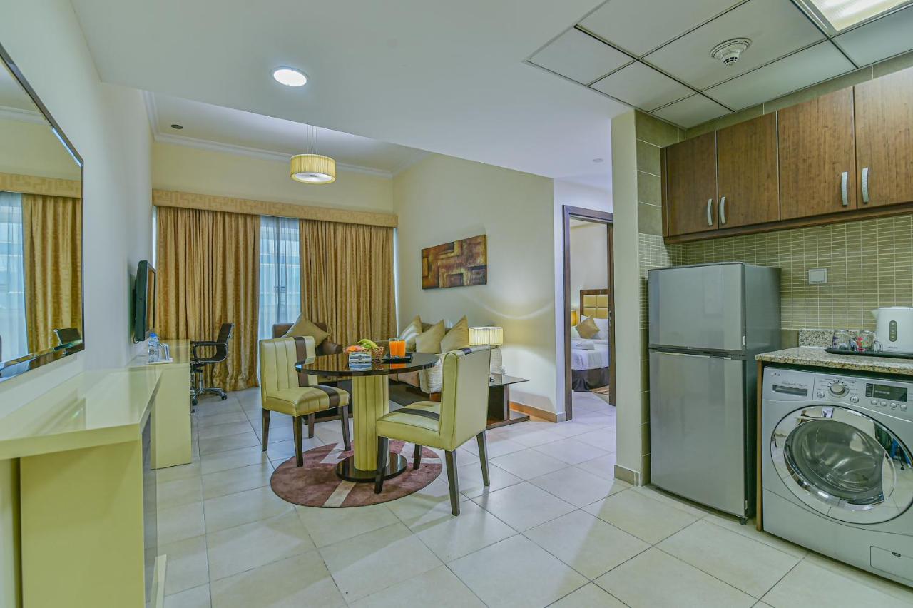 Vista Hotel Apartments Deluxe Дубай Экстерьер фото