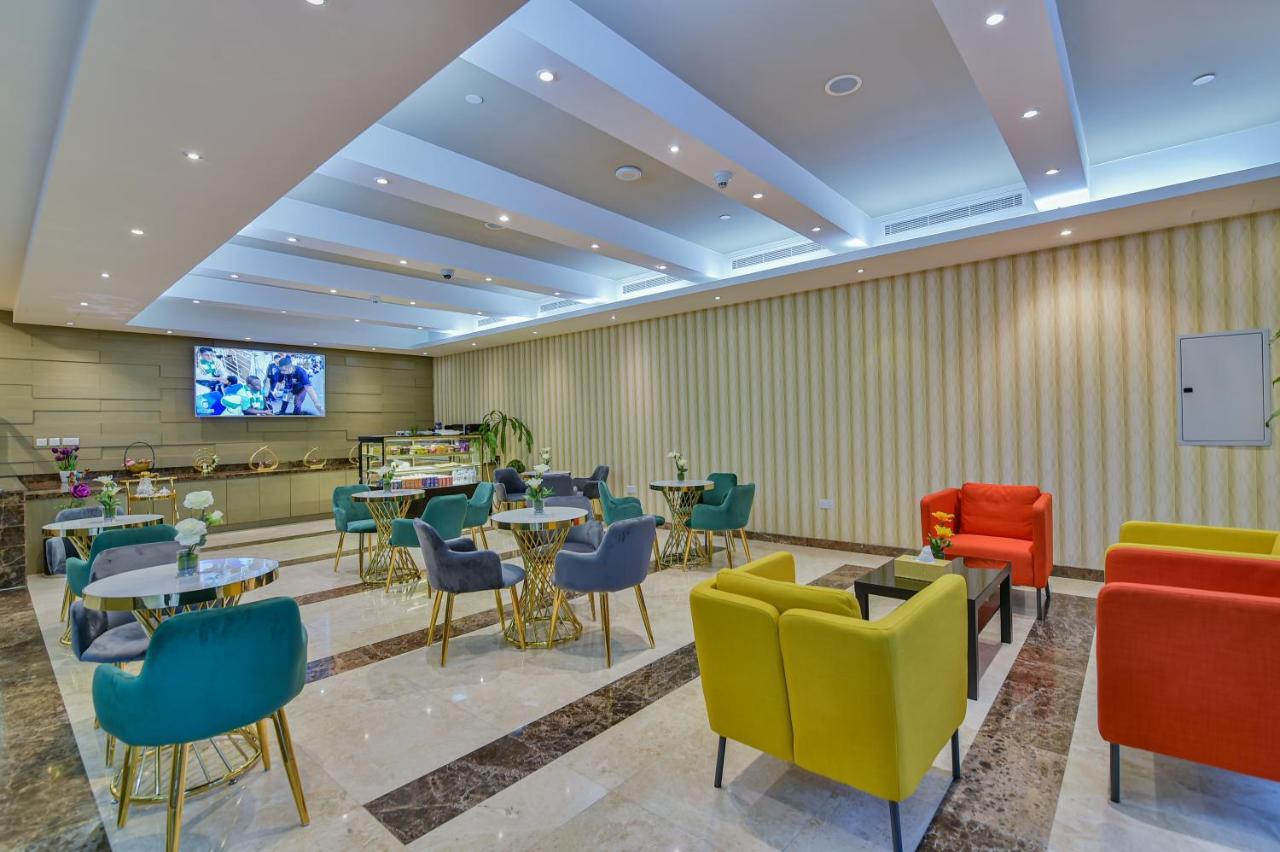 Vista Hotel Apartments Deluxe Дубай Экстерьер фото