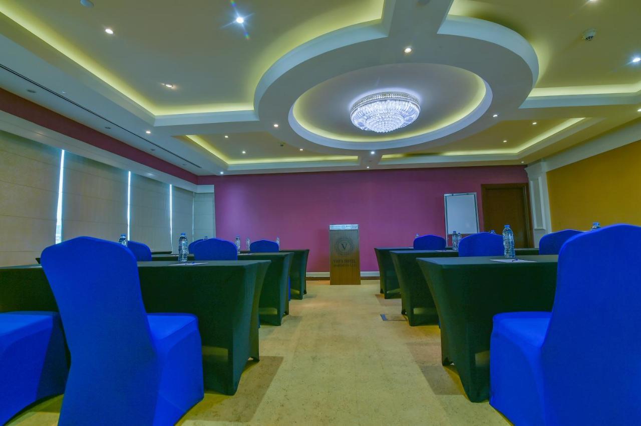Vista Hotel Apartments Deluxe Дубай Экстерьер фото